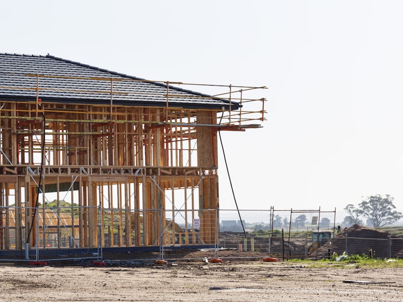 盛莱瑞建材二期智能化仓储中心正式投入使用